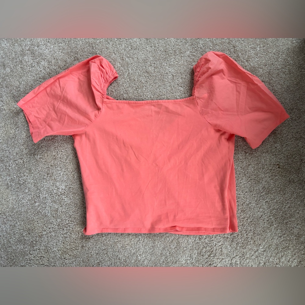 NWT Anthropologie Women's Puff Sleeve Coral Wrap Top, Size Medium - Picture 3 of 3